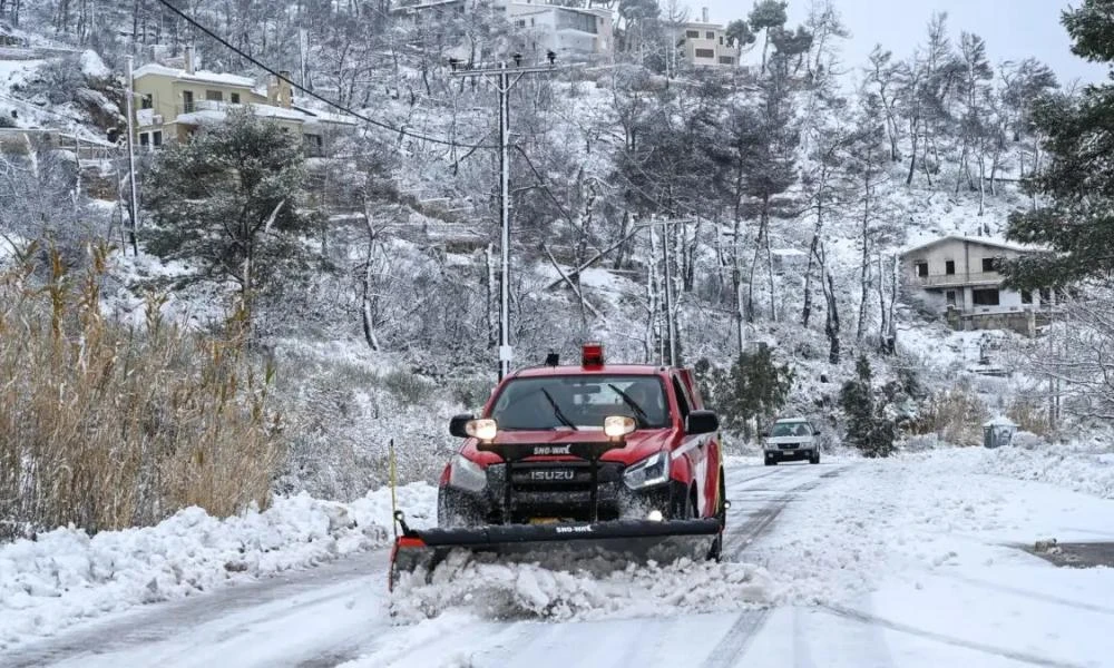 Επικαιροποιήθηκε το έκτακτο δελτίο της ΕΜΥ: Μέχρι το βράδυ οι χιονοπτώσεις